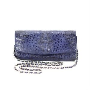 Crocodile Clutch